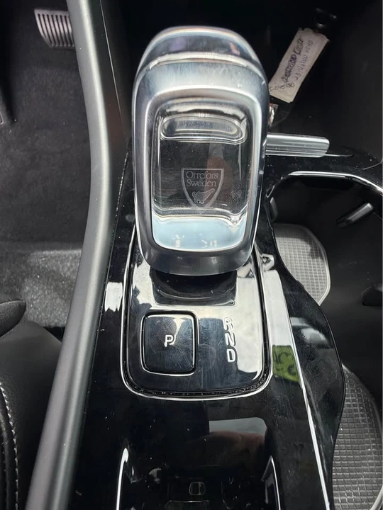 2023 Volvo XC40 - Image 7 of 9