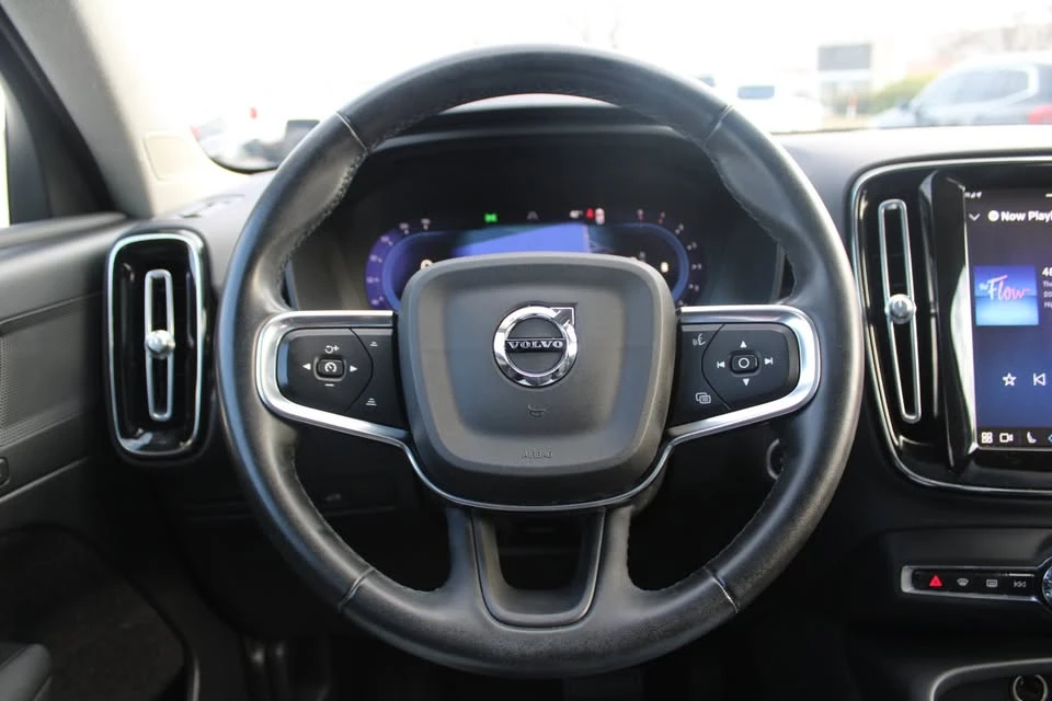 2023 Volvo XC40 - Image 19 of 20