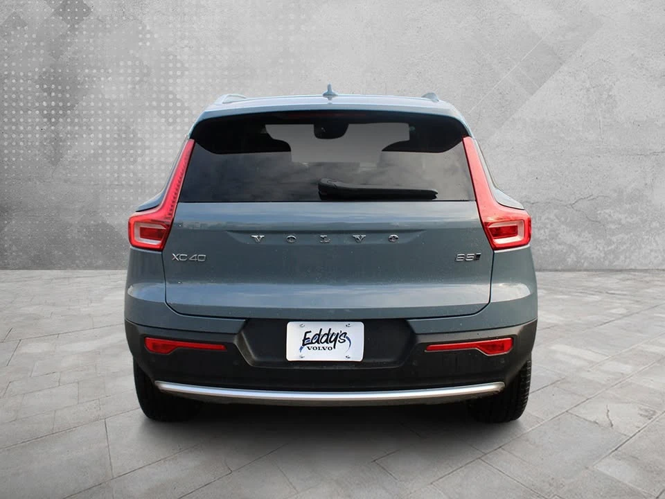 2023 Volvo XC40 - Image 4 of 20