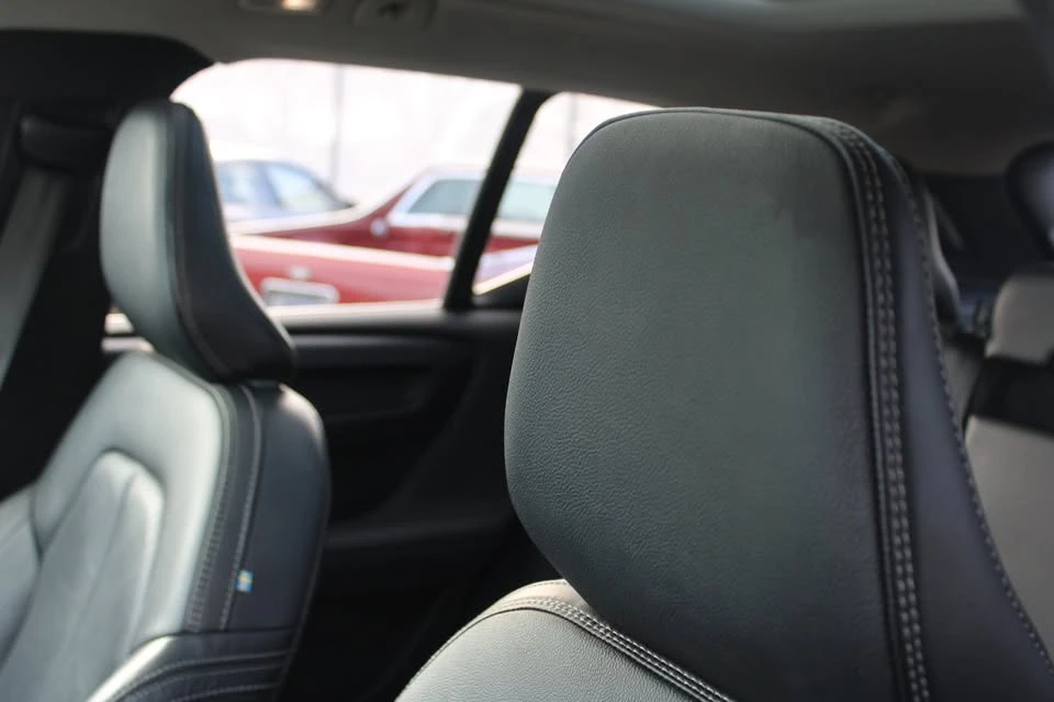 2023 Volvo XC40 - Image 15 of 20