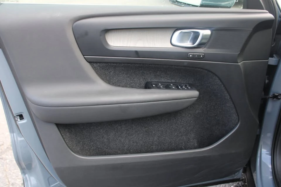 2023 Volvo XC40 - Image 12 of 20