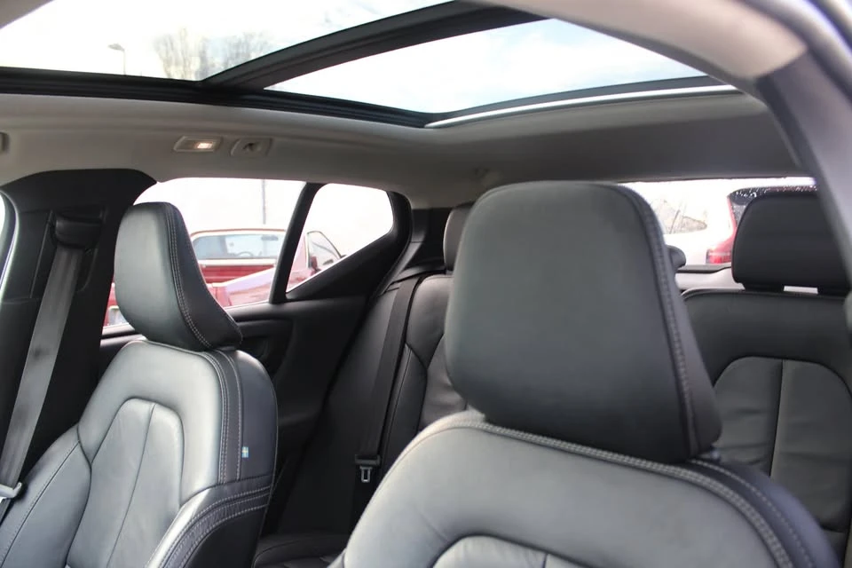 2023 Volvo XC40 - Image 11 of 20