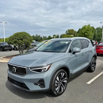 2023 Volvo XC40 Plus