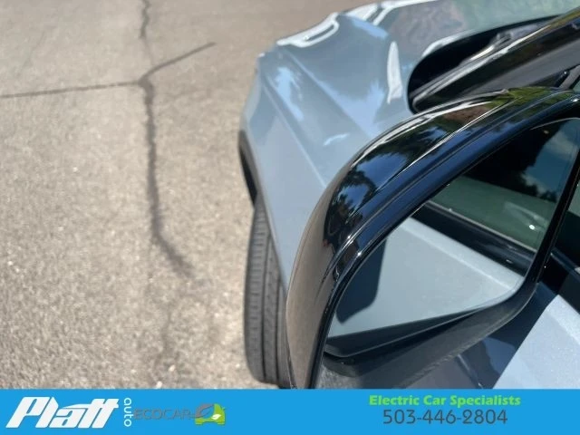 2023 Volvo XC40 - Image 19 of 31