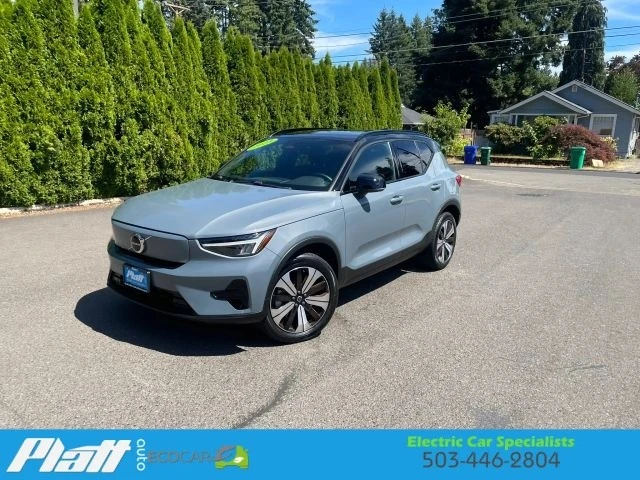 2023 Volvo XC40 - Image 3 of 31