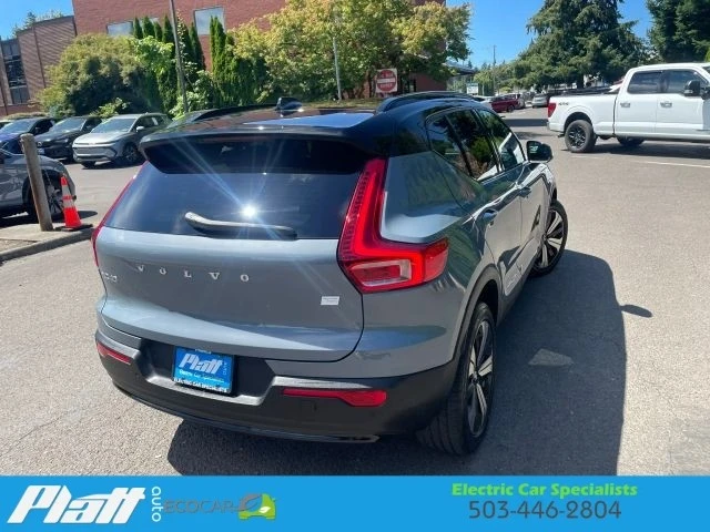 2023 Volvo XC40 - Image 11 of 31