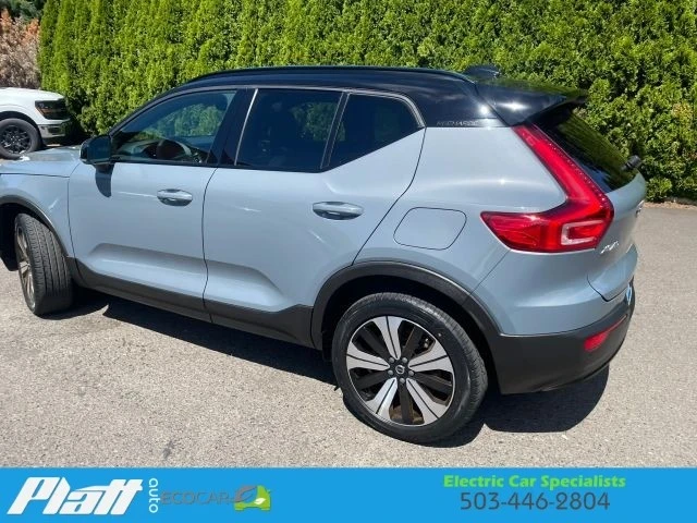 2023 Volvo XC40 - Image 8 of 31