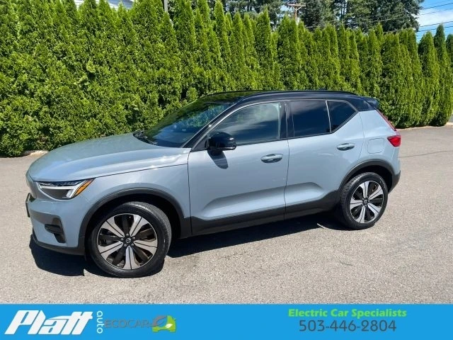 2023 Volvo XC40 - Image 5 of 31