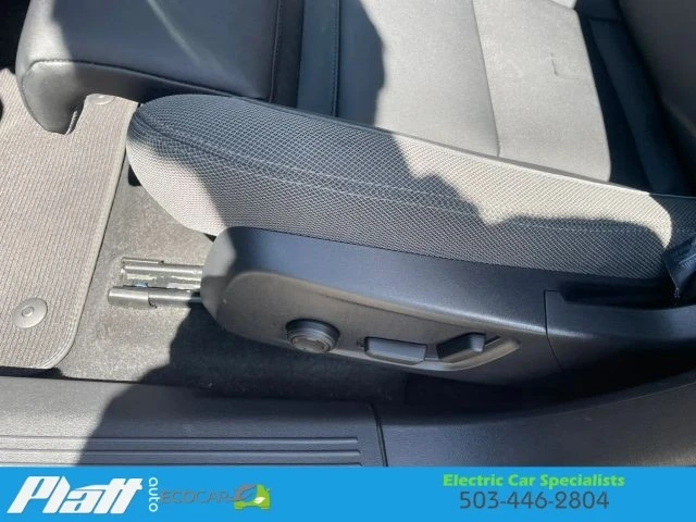 2023 Volvo XC40 - Image 24 of 31