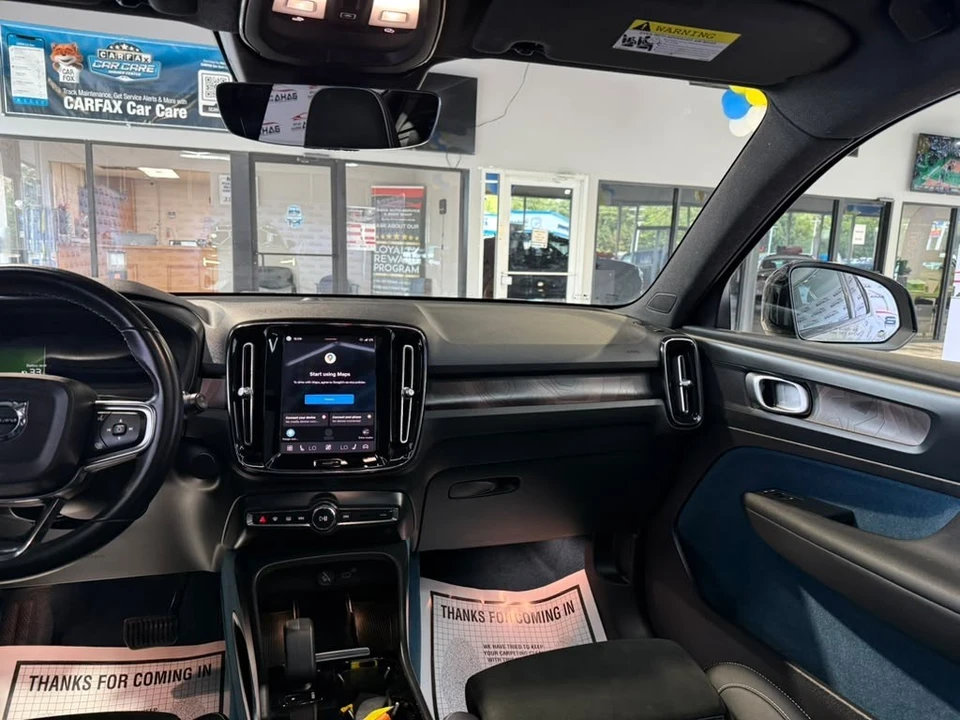 2023 Volvo XC40 - Image 30 of 31