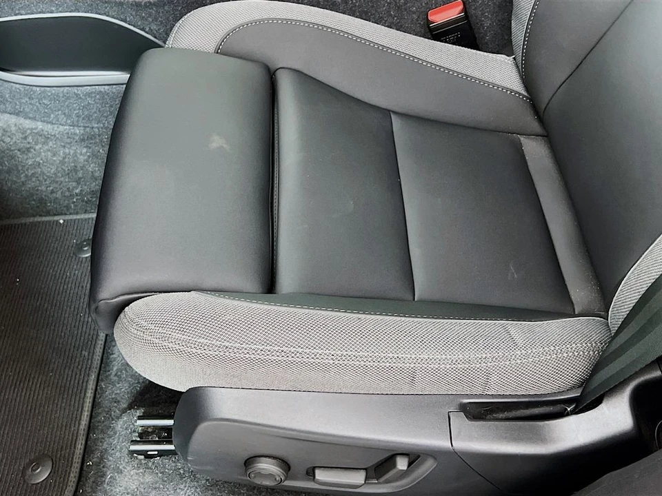2023 Volvo XC40 - Image 20 of 21