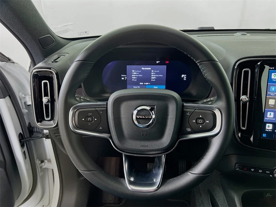 2023 Volvo XC40 - Image 12 of 12