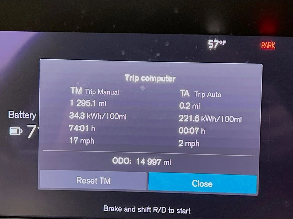2023 Volvo XC40 - Image 13 of 21