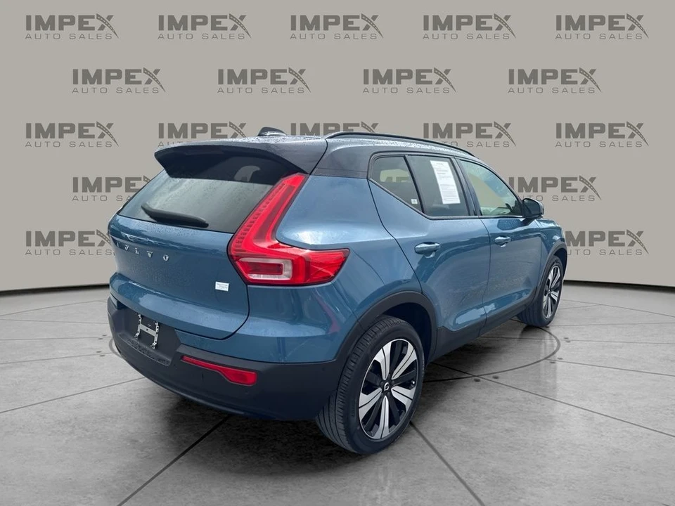2023 Volvo XC40 - Image 3 of 24