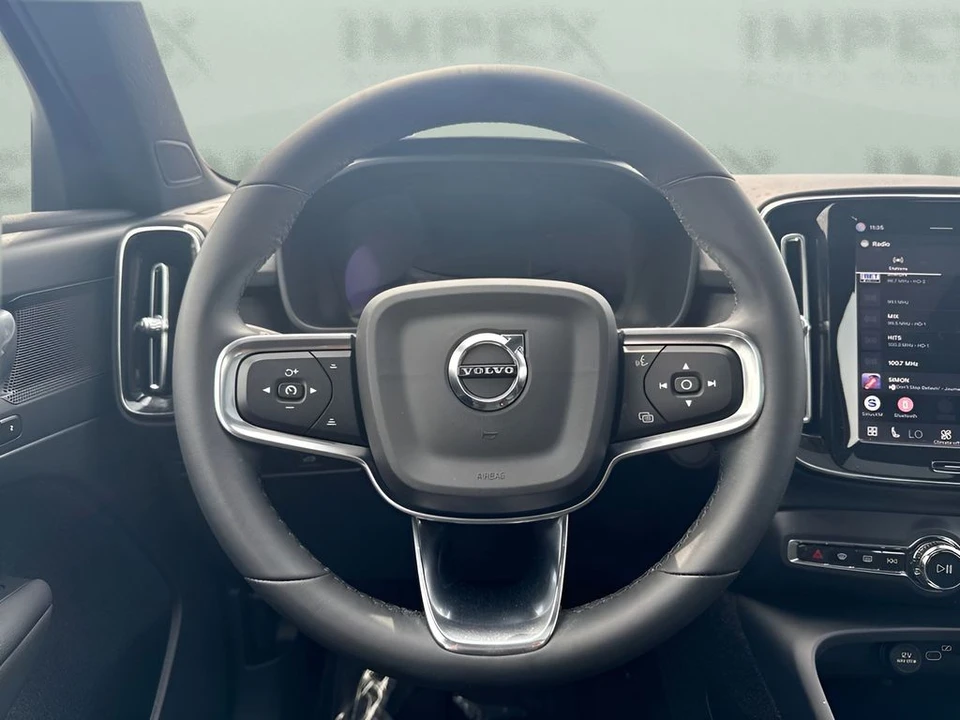 2023 Volvo XC40 - Image 9 of 24