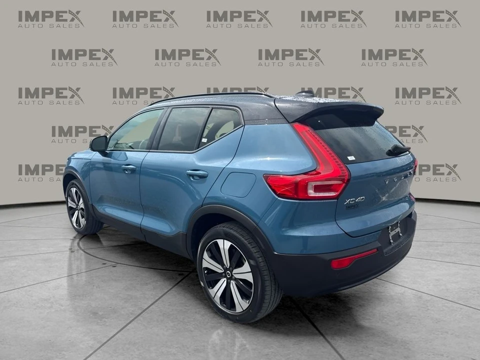 2023 Volvo XC40 - Image 2 of 24