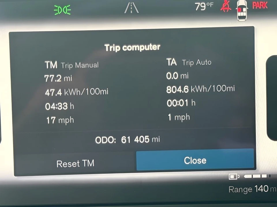2023 Volvo XC40 - Image 15 of 24