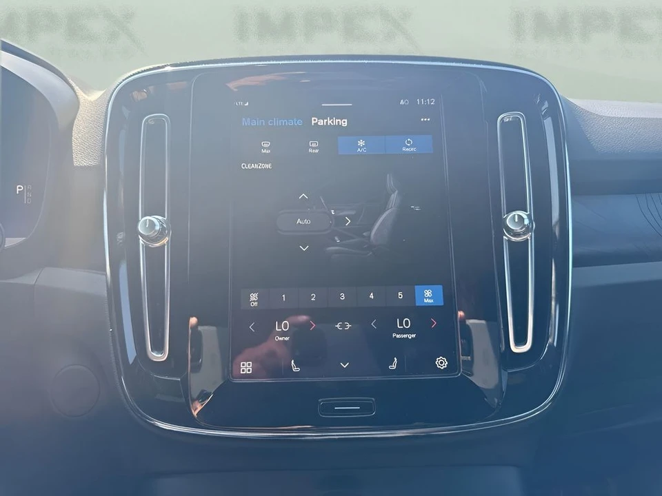2023 Volvo XC40 - Image 15 of 28
