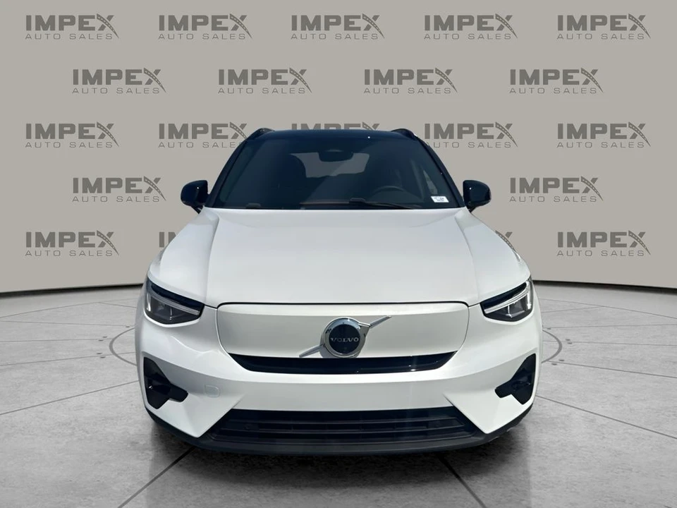 2023 Volvo XC40 - Image 8 of 28