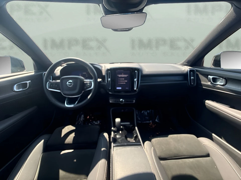 2023 Volvo XC40 - Image 12 of 28