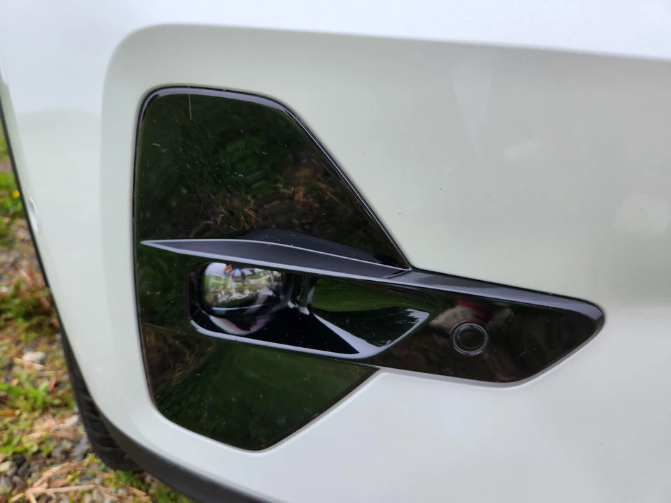 2023 Volvo XC40 - Image 13 of 31