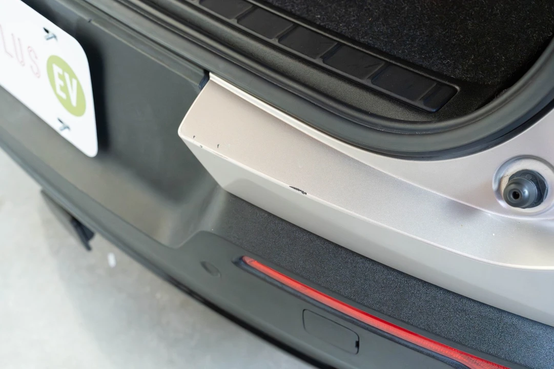2023 Volvo XC40 - Image 13 of 21