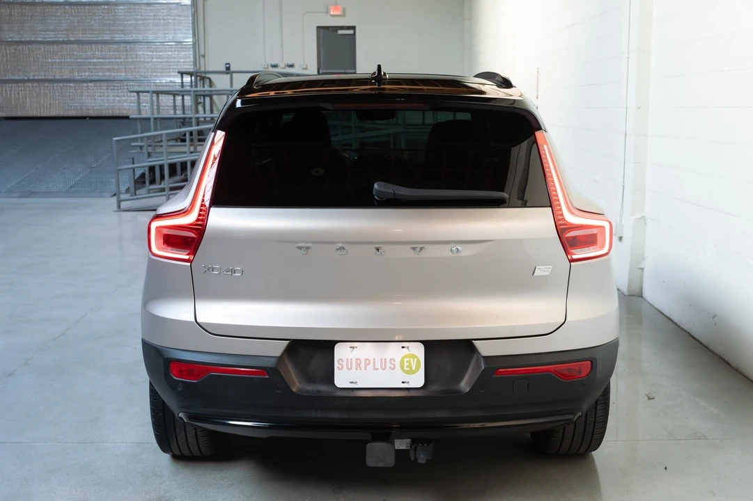 2023 Volvo XC40 - Image 16 of 21