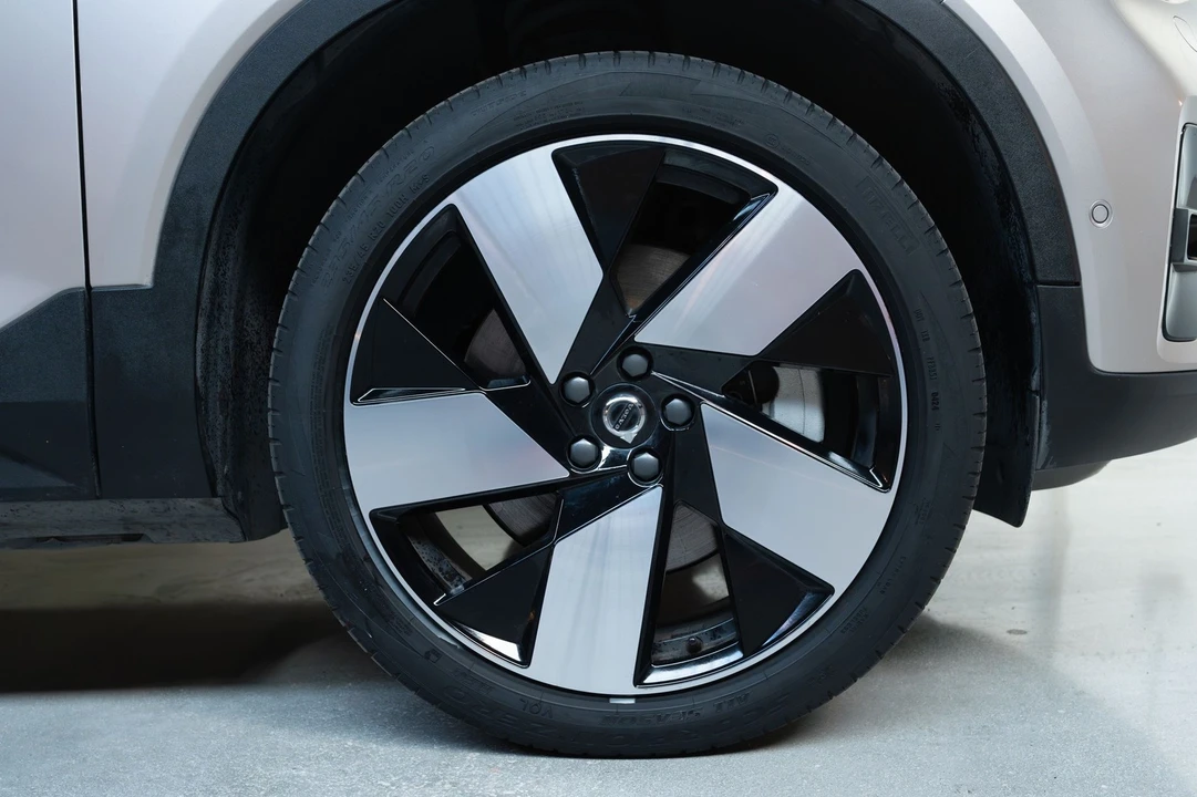 2023 Volvo XC40 - Image 20 of 21