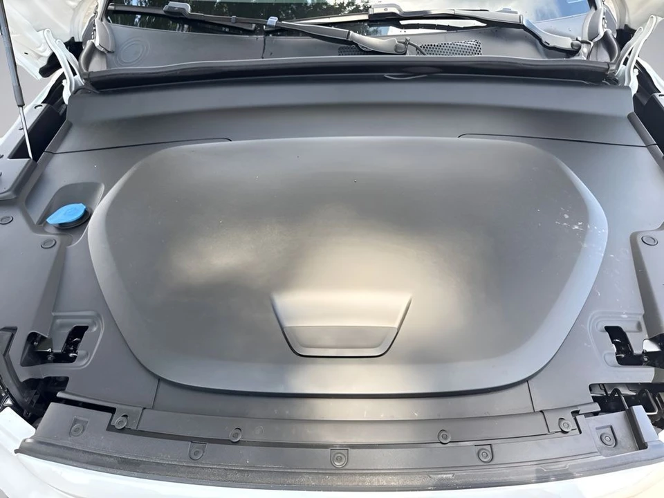 2023 Volvo XC40 - Image 29 of 31