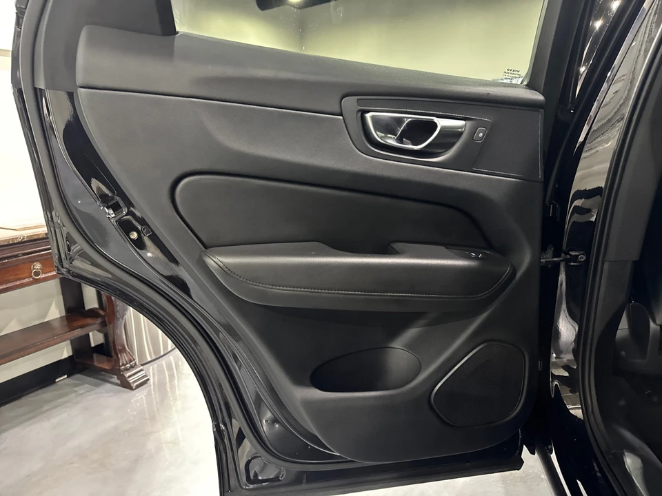 2023 Volvo XC60 2nd Gen - Image 12 of 12