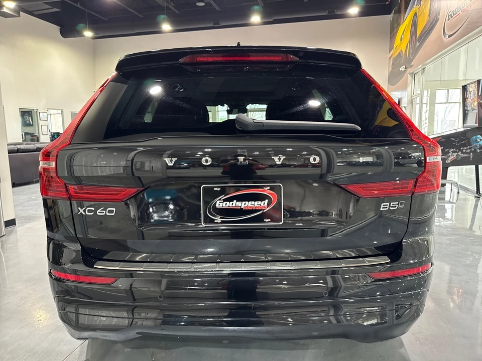 2023 Volvo XC60 2nd Gen - Image 6 of 12