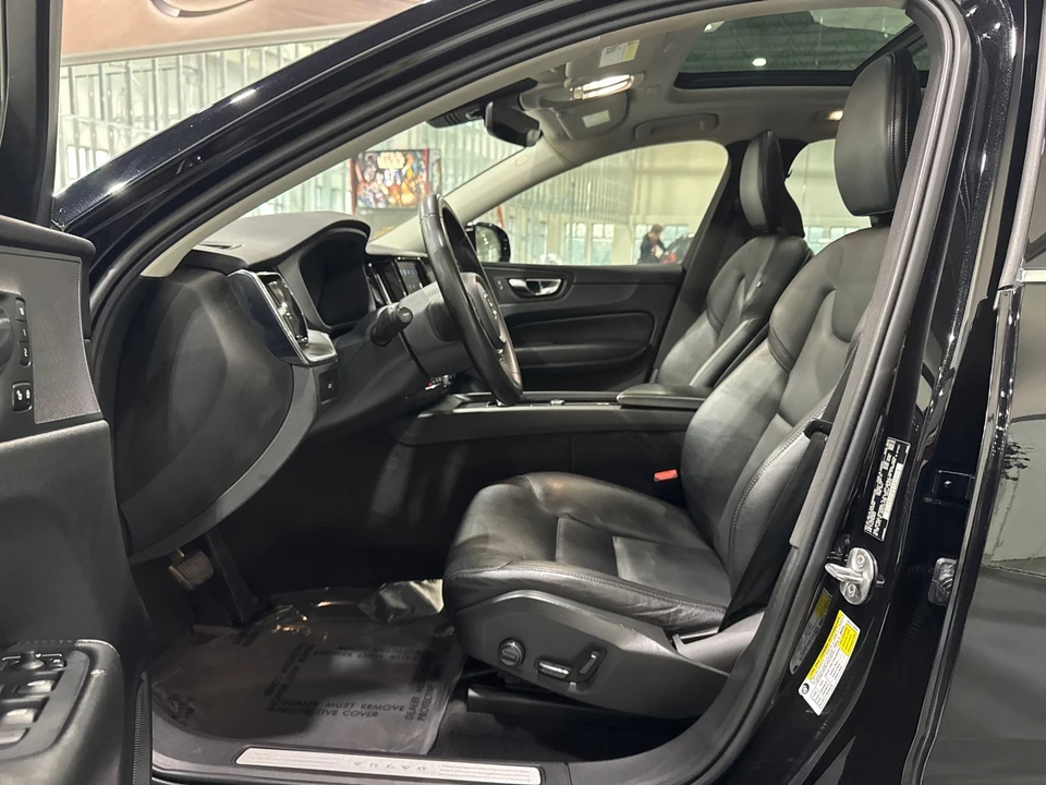 2023 Volvo XC60 2nd Gen - Image 9 of 12