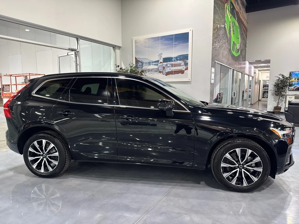 2023 Volvo XC60 2nd Gen - Image 5 of 12