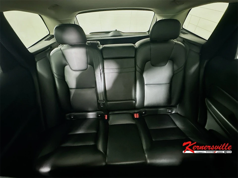2023 Volvo XC60 2nd Gen - Image 13 of 21