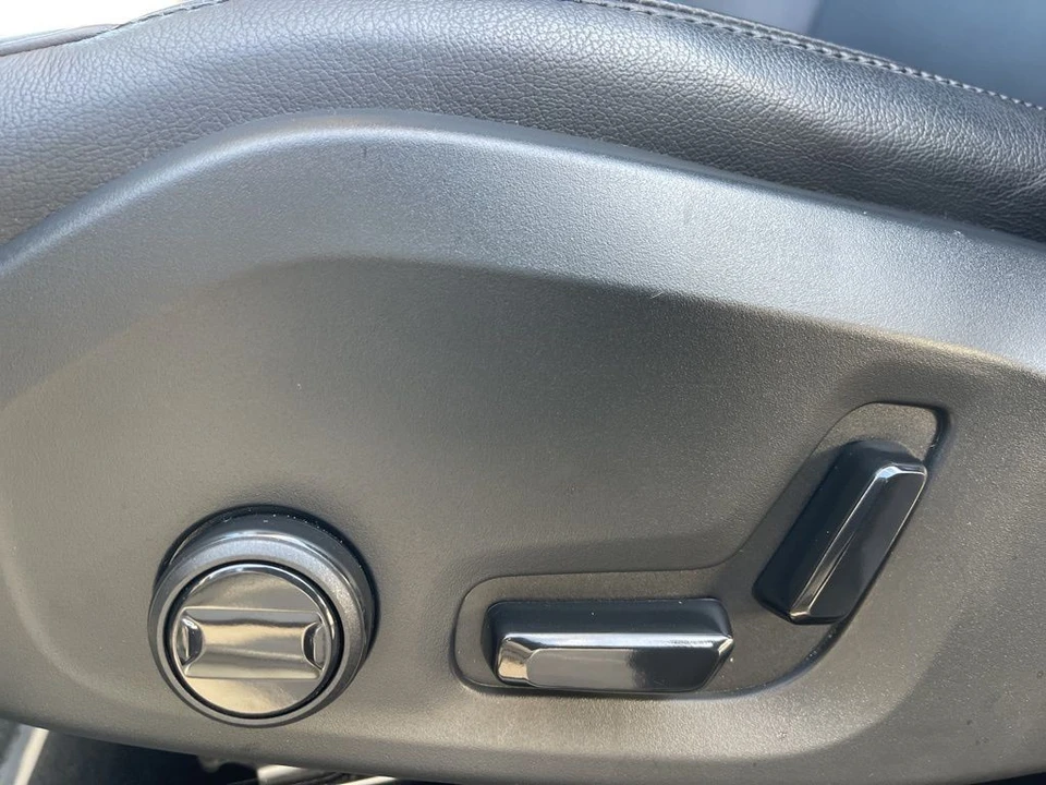 2023 Volvo XC60 2nd Gen - Image 11 of 21