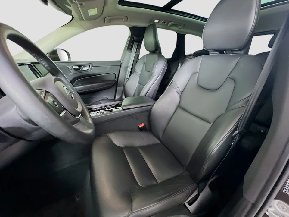 2023 Volvo XC60 2nd Gen - Image 12 of 21