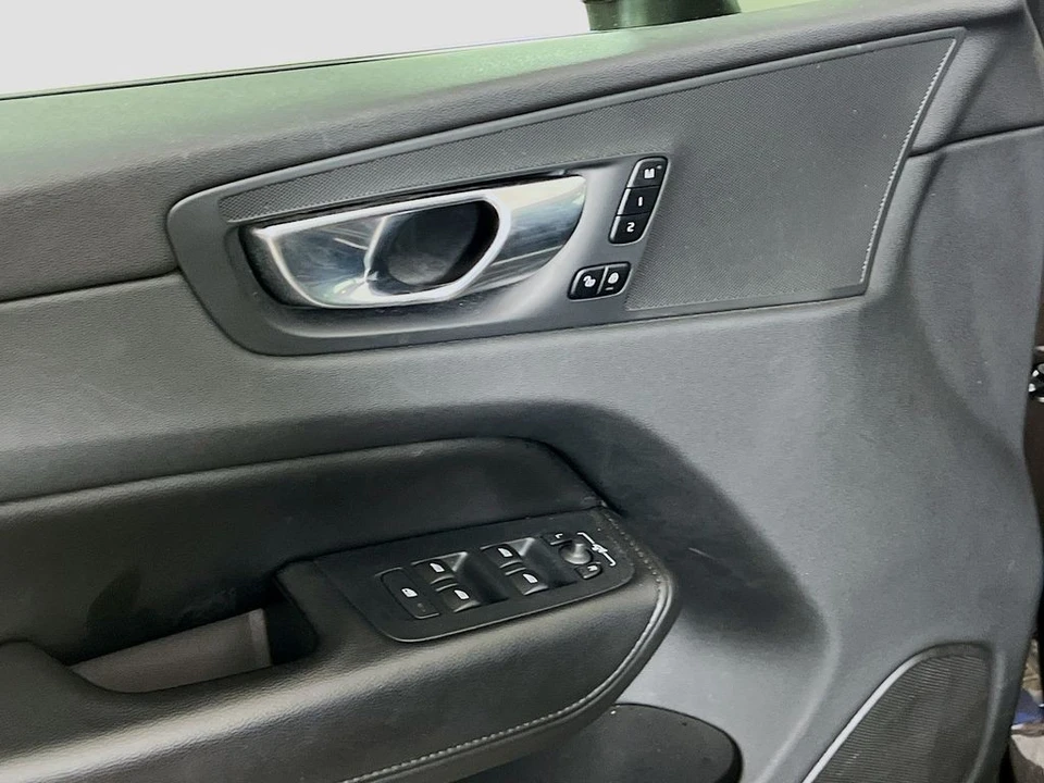 2023 Volvo XC60 2nd Gen - Image 21 of 21