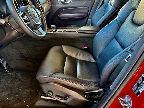 2023 Volvo XC60 2nd Gen - Image 14 of 21