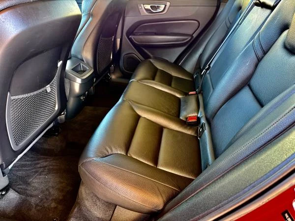 2023 Volvo XC60 2nd Gen - Image 15 of 21