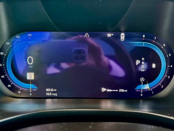 2023 Volvo XC60 2nd Gen - Image 9 of 21