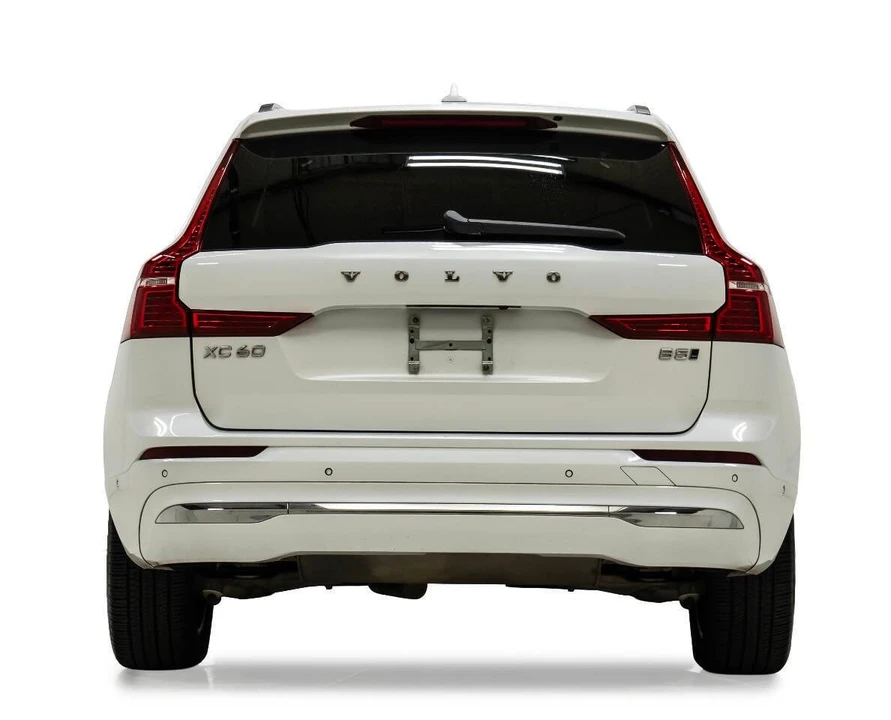 2023 Volvo XC60 2nd Gen - Image 8 of 12