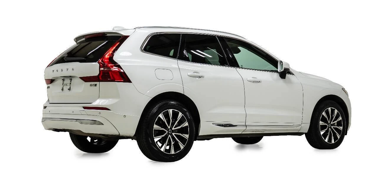 2023 Volvo XC60 2nd Gen - Image 3 of 12