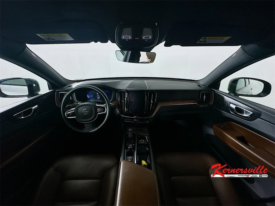 2023 Volvo XC60 2nd Gen - Image 10 of 12