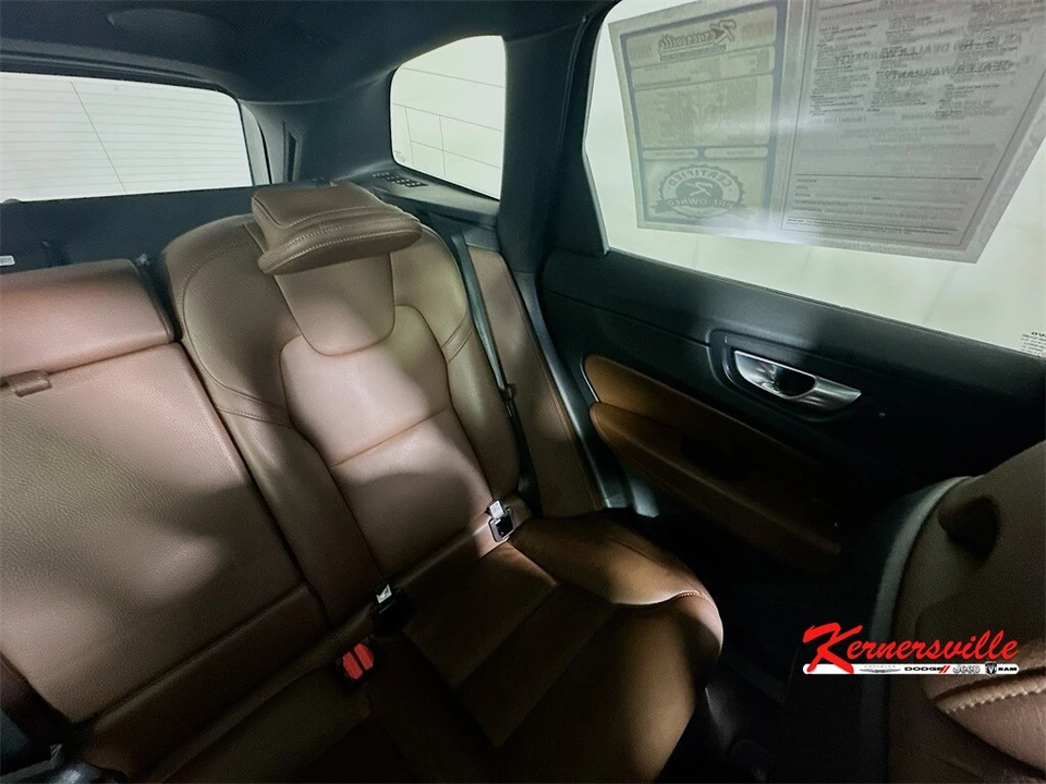2023 Volvo XC60 2nd Gen - Image 14 of 21