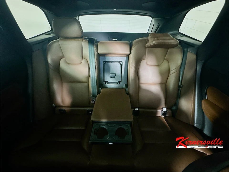 2023 Volvo XC60 2nd Gen - Image 13 of 21