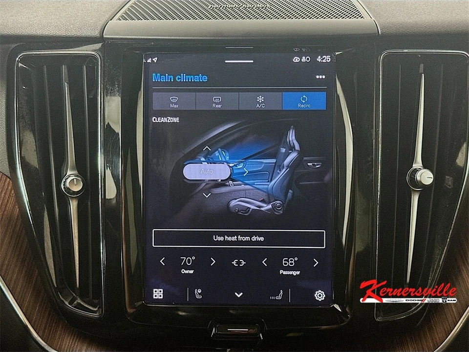 2023 Volvo XC60 2nd Gen - Image 18 of 21