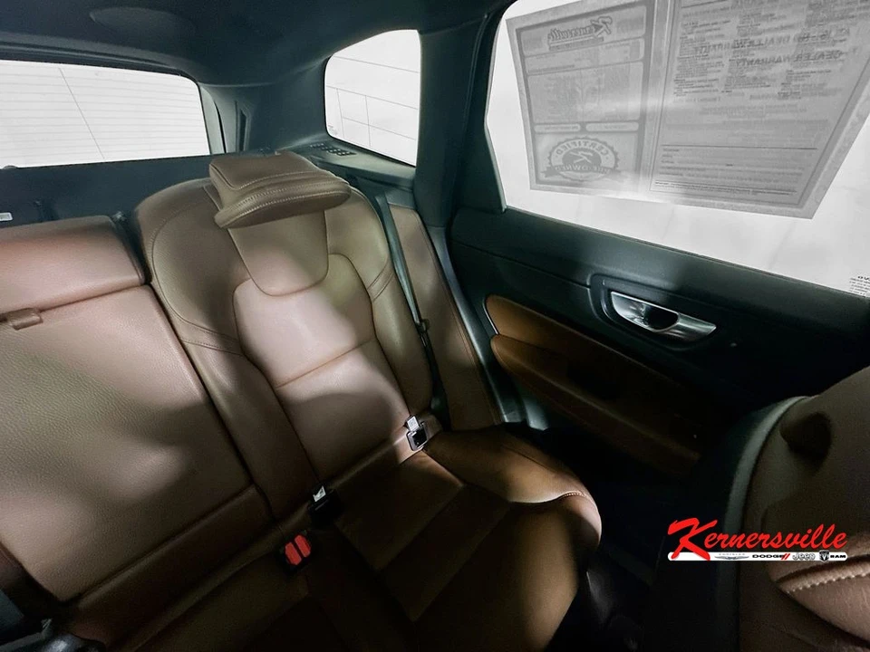 2023 Volvo XC60 2nd Gen - Image 14 of 21