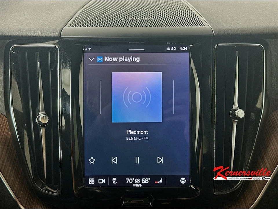 2023 Volvo XC60 2nd Gen - Image 17 of 21