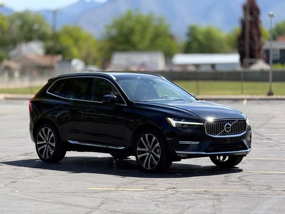 2023 Volvo XC60 2nd Gen - Image 3 of 15