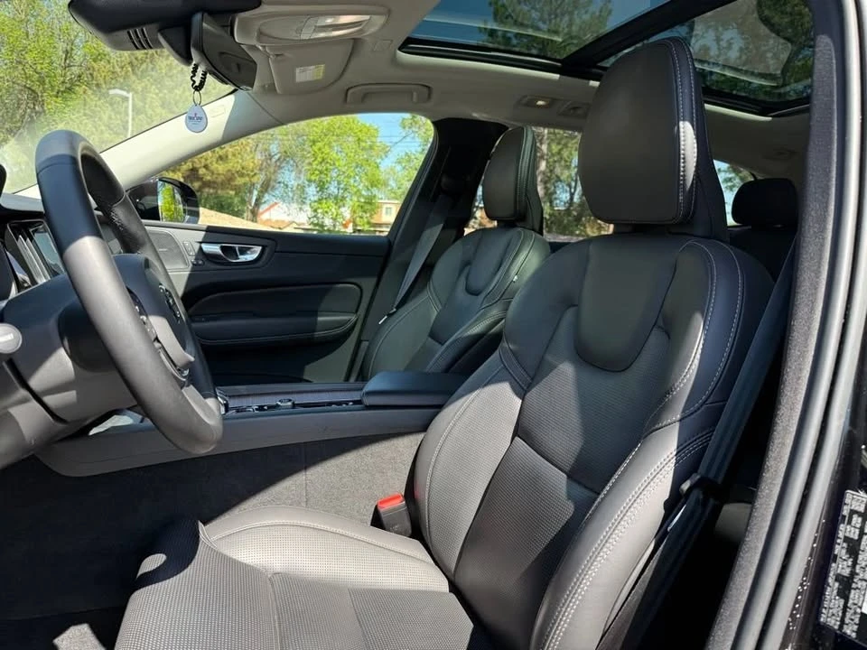 2023 Volvo XC60 2nd Gen - Image 9 of 15